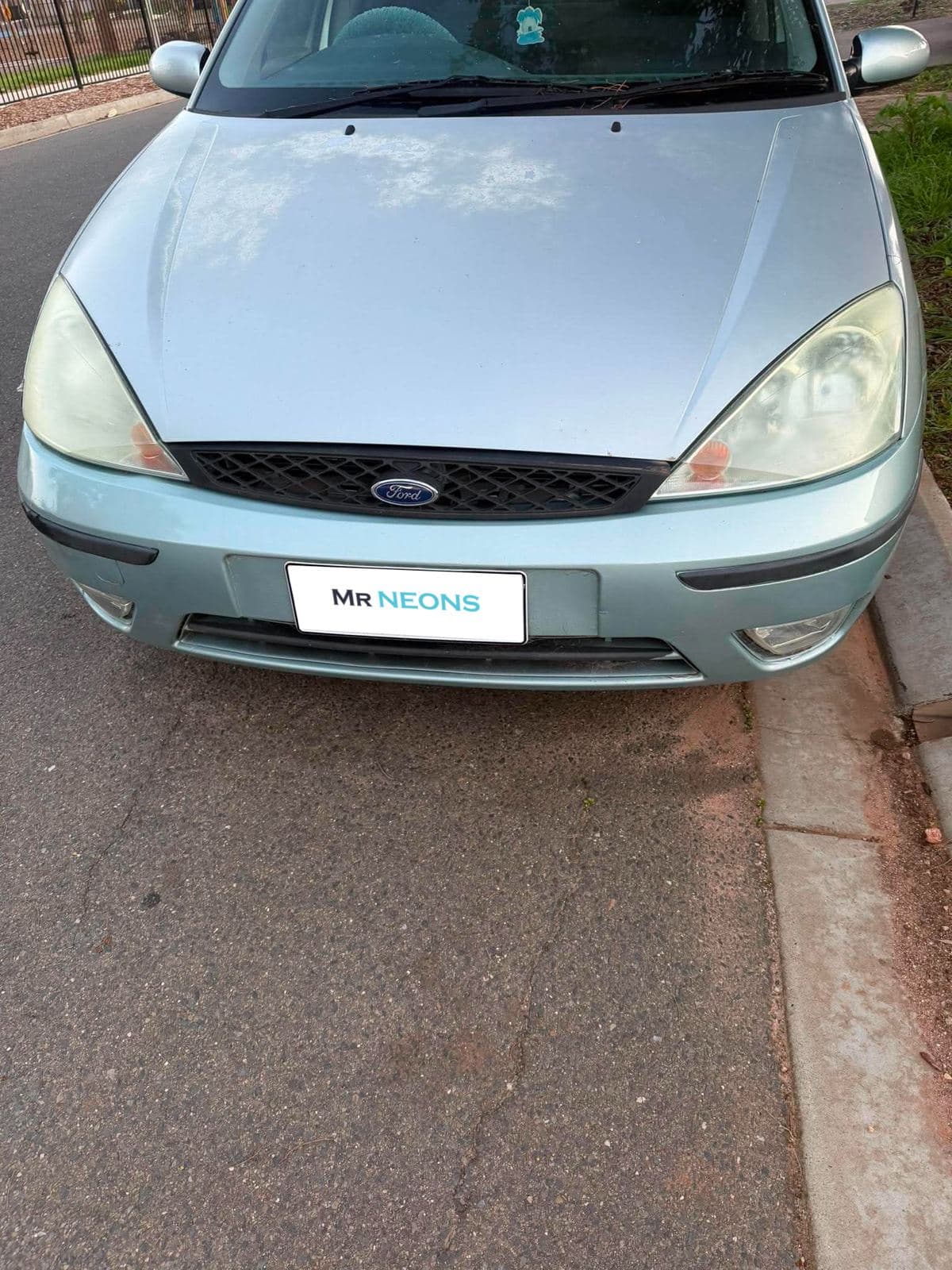 Ford Focus in for headlight restoration