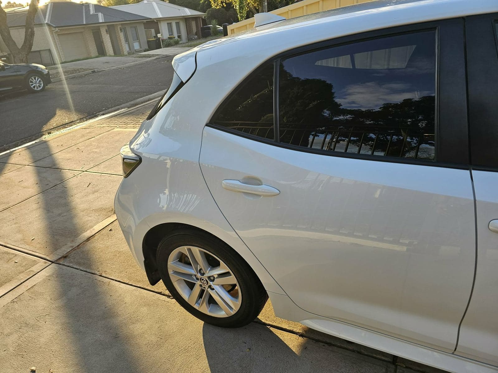 Corolla hatch with spotless side panels