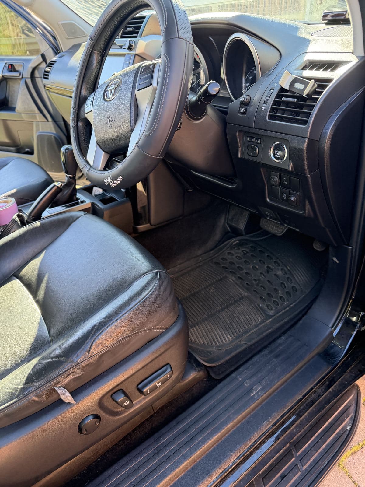 Toyota Prado leather interior after detail